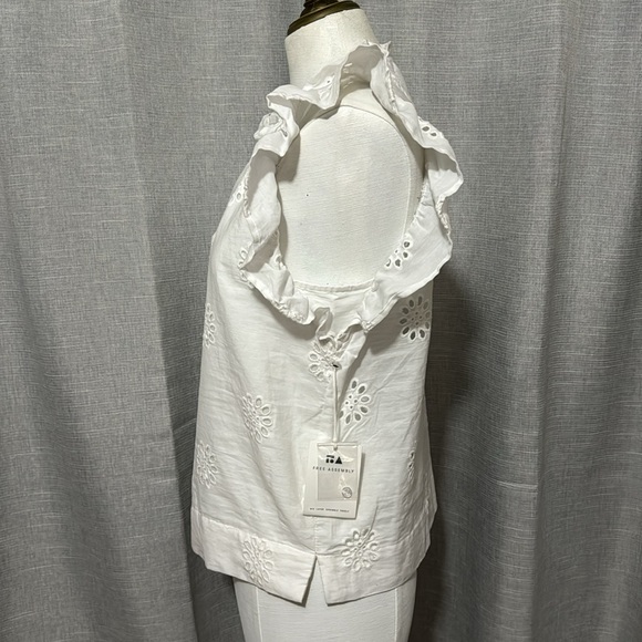 NWT Free Assembly Cotton Eyelet Flutter Sleeve-White-Sz XS - Picture 9 of 16